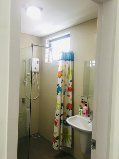 Bathroom 4, D'Gunduls Homestay by DGH I-CITY, Shah Alam