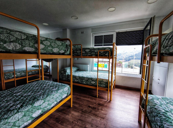 Others 5, Albergue de Santullan, Cantabria