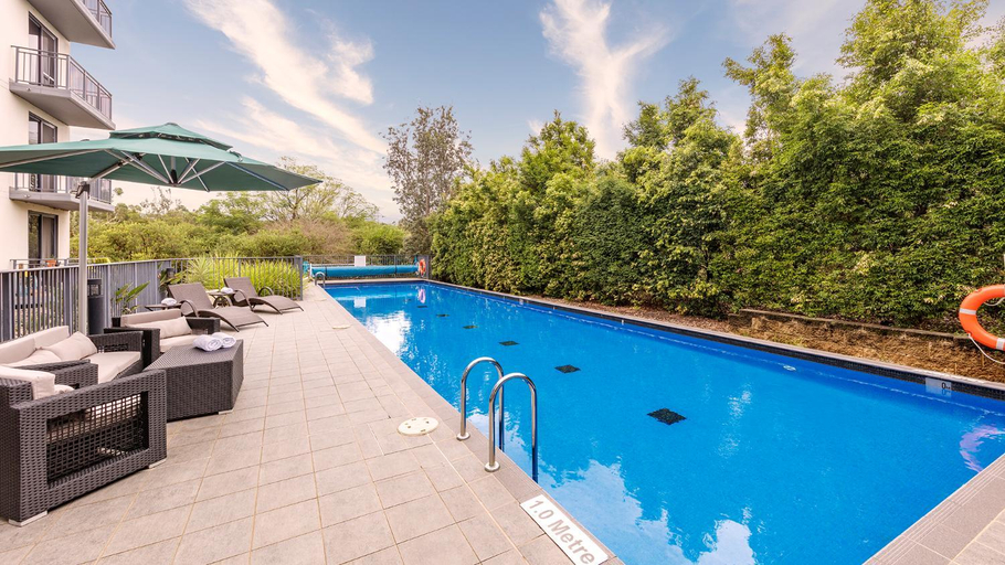 Sport & Beauty 2, Oaks Sydney North Ryde Suites, Sydney