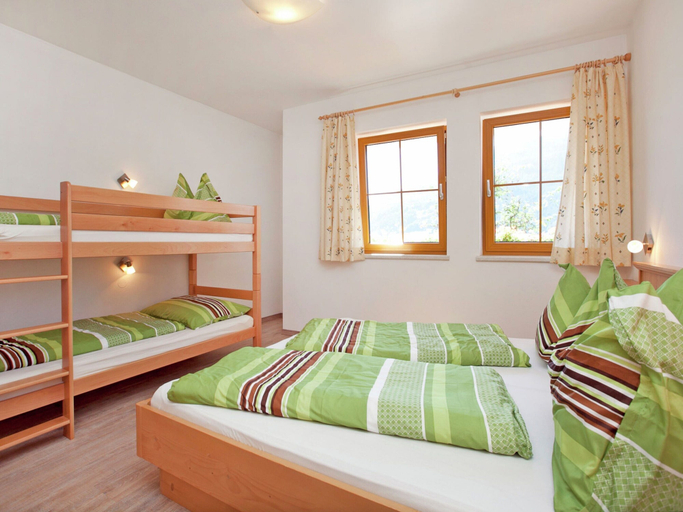 Bedroom 3, Chalet in Mittersill Near Ski Slopes, Zell am See
