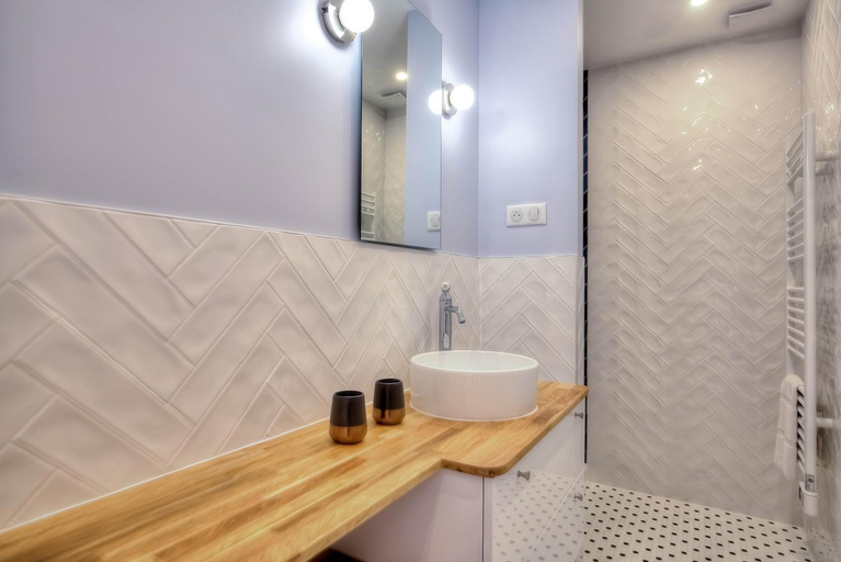 Bathroom 4, Residence Lamartine - Nice, Alpes-Maritimes