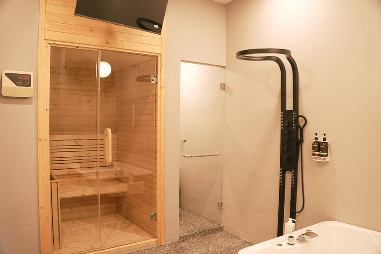 Bathroom 8