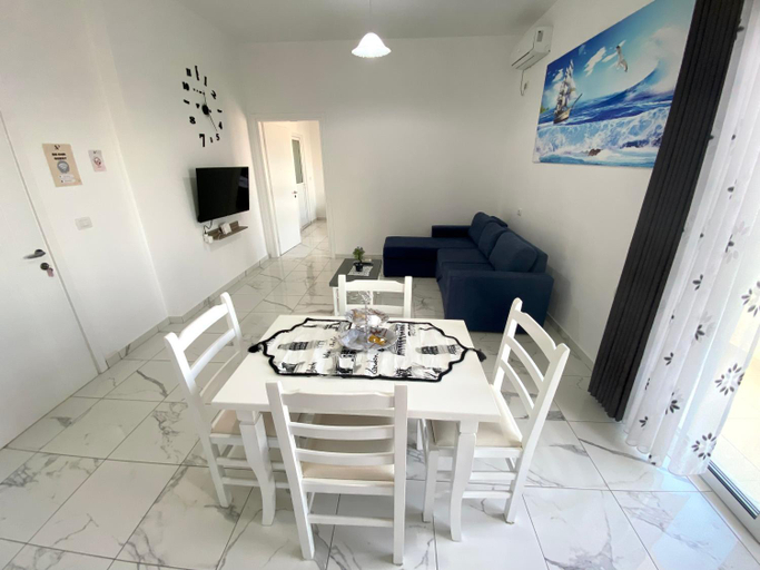 Others 5, Apartmente Pamela, Sarandës