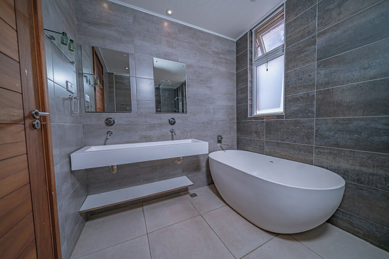 Bathroom 3, 37 On Kikambala Apartments, Dagoretti North