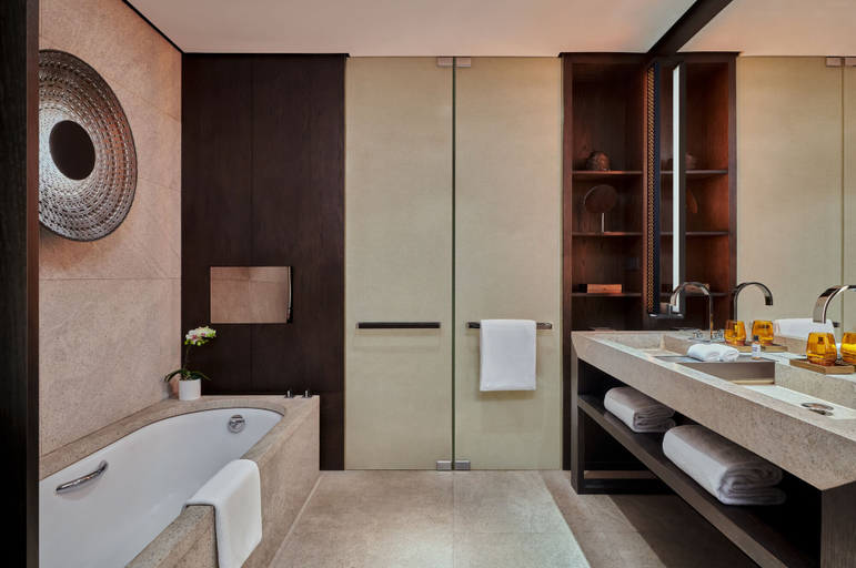 Bathroom 4, Hyatt Regency Wuhan Optics Valley, Wuhan
