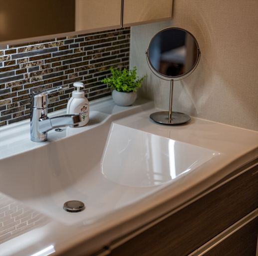 Bathroom, Branchera naha akebono premist R67, Naha