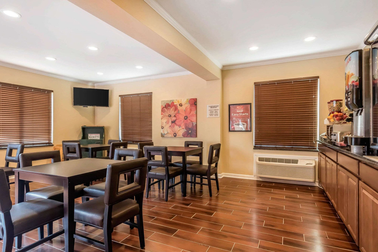 Food & Drinks 5, Econo Lodge Boaz, Marshall