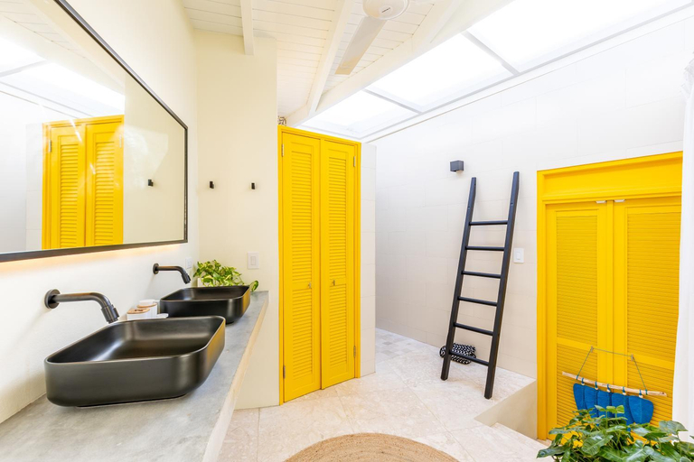 Bathroom 3, Naima Luxury Home, Cottage & Apartment Rentals