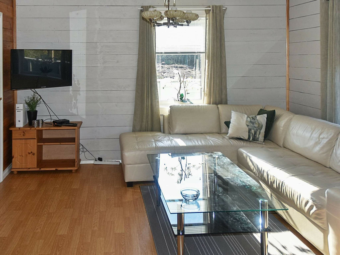 Others 5, 8 Person Holiday Home in Uggdal, Tysnes