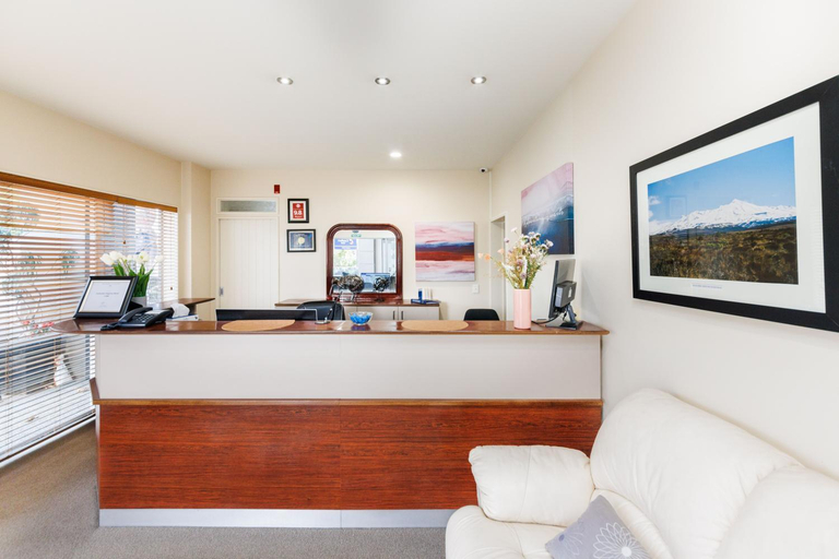 Public Area 3, Fitzherbert Regency Motor Lodge, Palmerston North