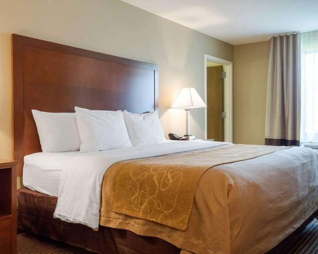 Bedroom 3, Comfort Inn & Suites Watford City, McKenzie