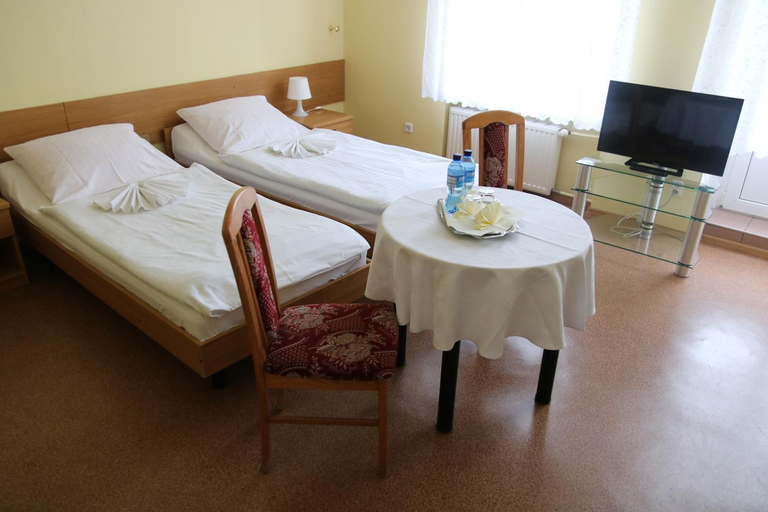 Bedroom 2, Hotel Polonia, Chojnice
