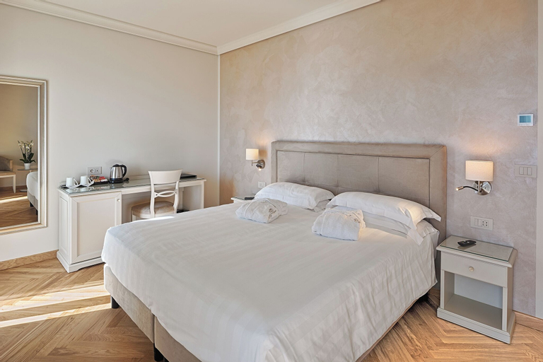 Bedroom 19