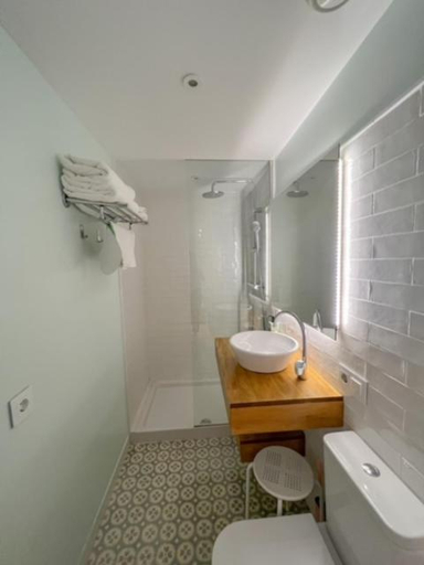 Bathroom 4, Hotel & Apartaments Thalassa Sport & Wellness, Girona
