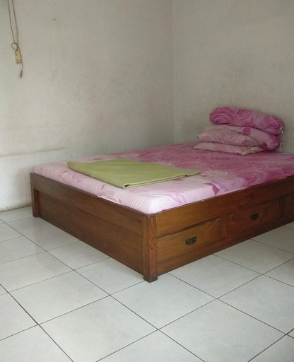 Bedroom 2, Tilamsari Hotel, Gunung Kidul