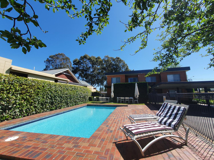 Sport & Beauty 2, Parkview Motor Inn and Apartments, Wangaratta - Central
