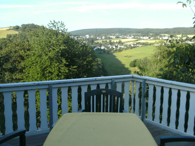 Others 4, Cozy Morbach Getaway, Bernkastel-Wittlich