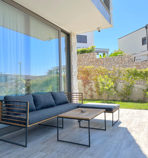 Others 2, Vesper Suites, Vlorës