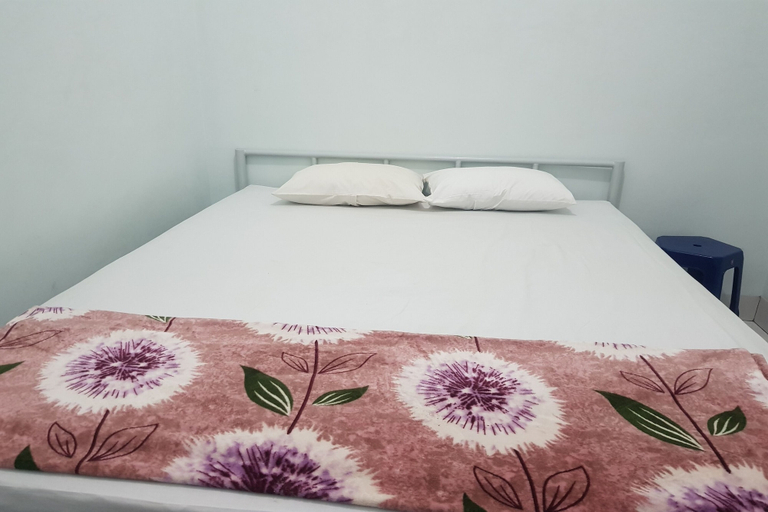 Bedroom 2, Hotel O Family Guesthouse, Medan