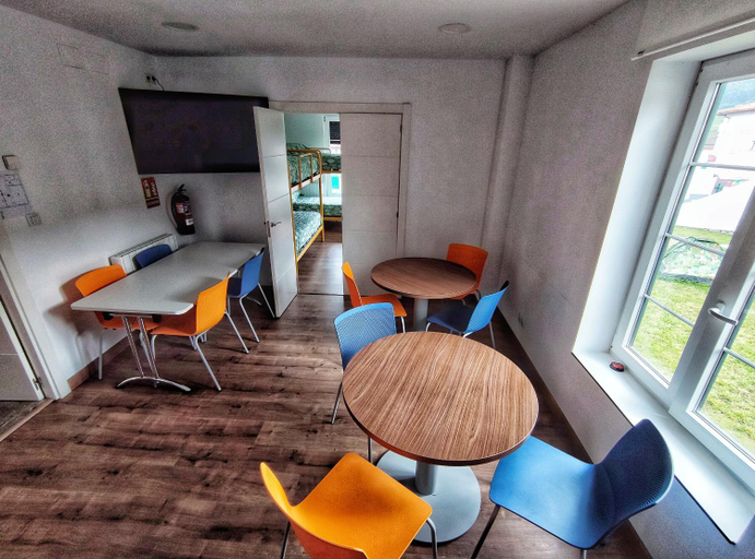 Others 4, Albergue de Santullan, Cantabria