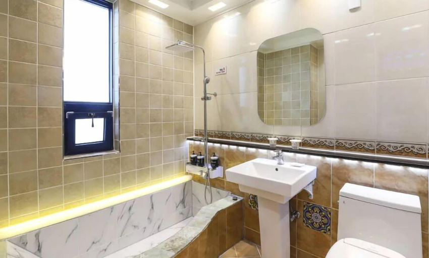 Bathroom 4, HOTEL EAT COM, Ulju