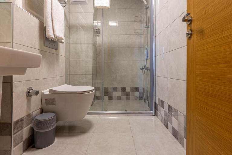Bathroom 5, Antalya Business Hotel, Antalya