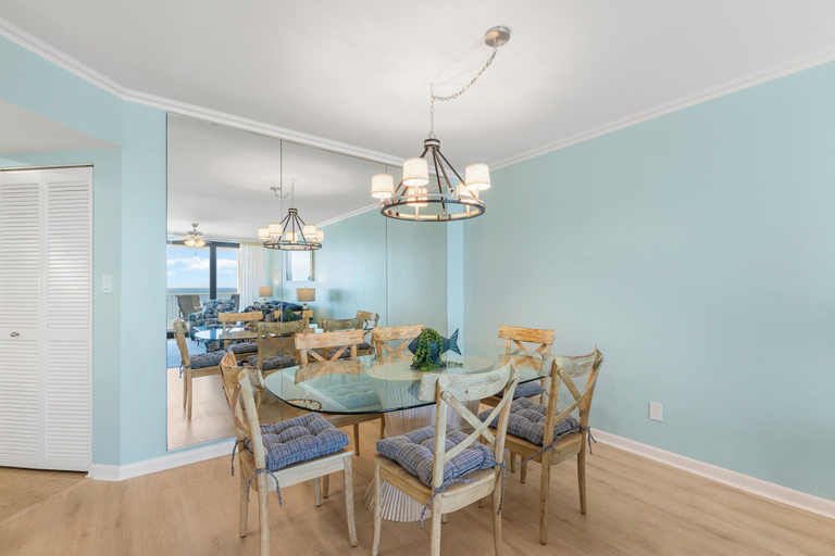Dining Room 6