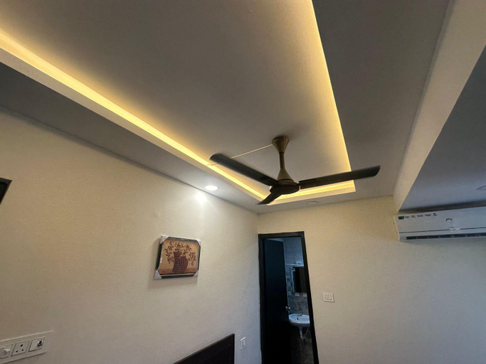 Others 4, Brown Berry Inn, Kancheepuram