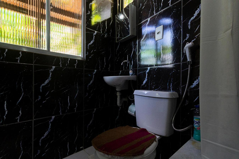 Bathroom 2, Barra da Tijuca Guest Houses, Rio de Janeiro