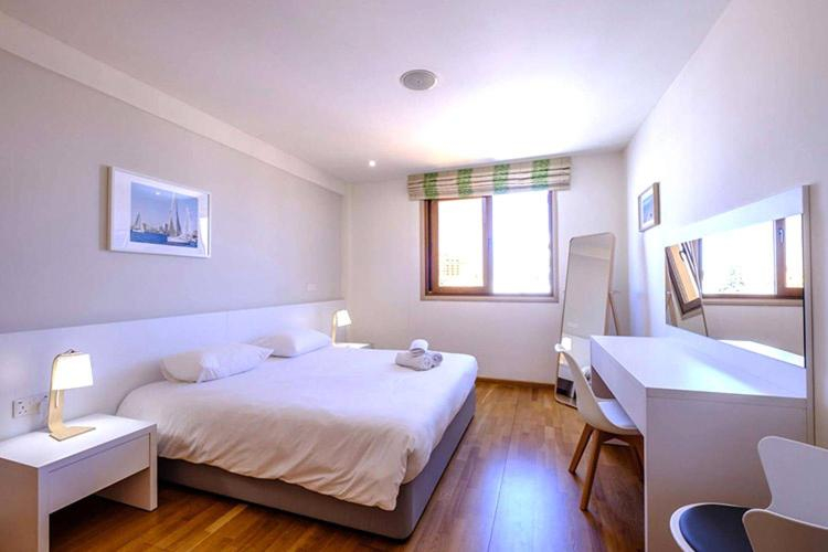 Bedroom 3, Les Palmiers Beach Boutique Hotel & Luxury Apartments, Larnaca