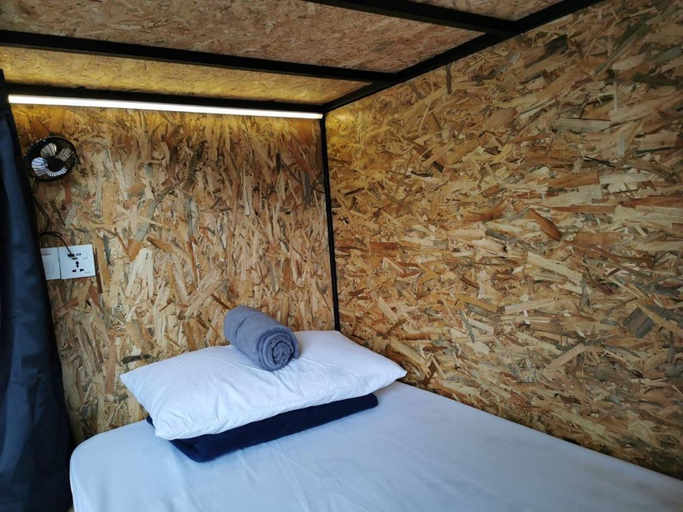 Bedroom 2, The Cocoon Capsule Hotel, Cameron Highlands