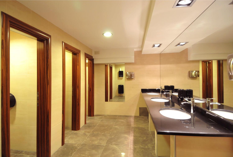 Bathroom 4, Hotel 1000 Ruza, Belgrade