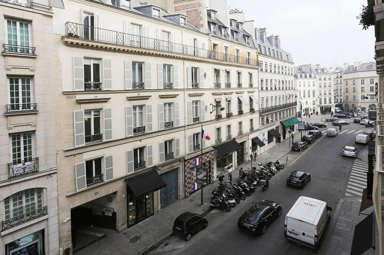 Others 4, Faubourg Saint Honore, Paris