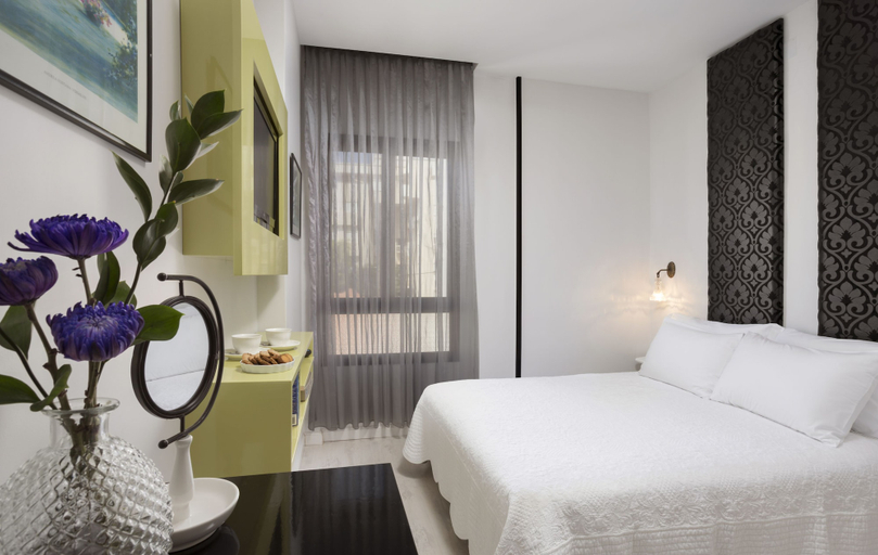 Bedroom 4, Shtarkman Erna Hotel