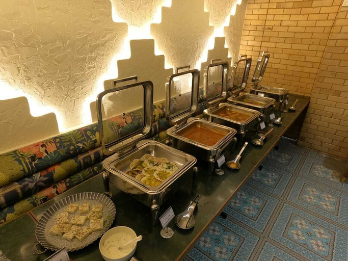 Food & Drinks, HOTEL MUMBAI HOUSE VALNAI MALAD, Mumbai Suburban