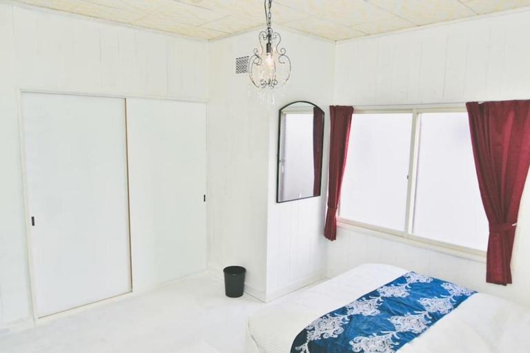 Bedroom 12
