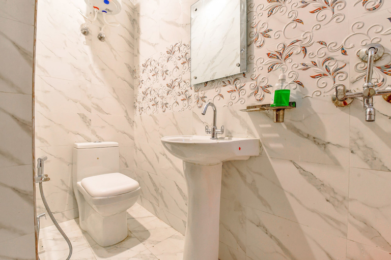 Bathroom 3, Fabhotel Pacific Inn, Dehradun