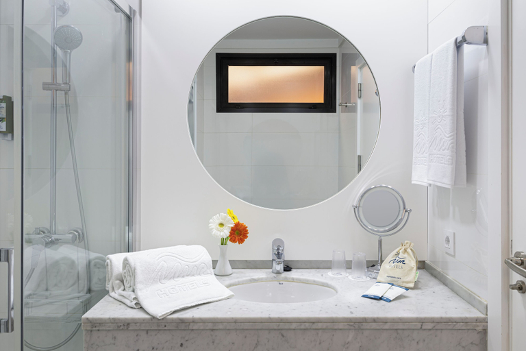 Bathroom 5, MUR Hotel Neptuno Gran Canaria - Adults Only, Las Palmas