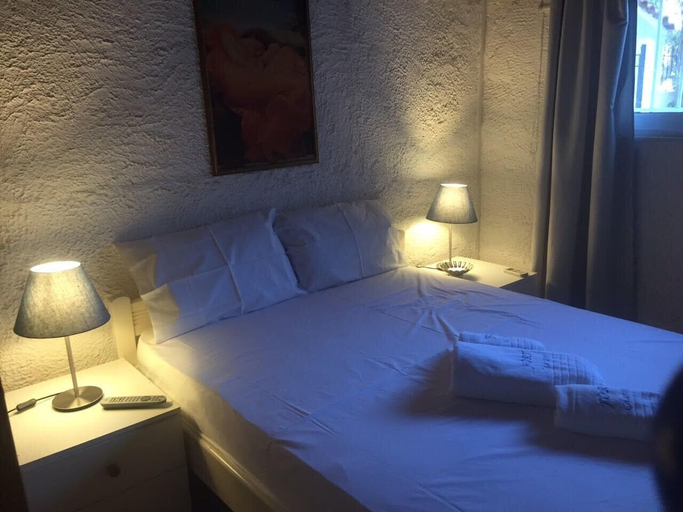 Bedroom 4, Glamorous apartment with sea view, Attica