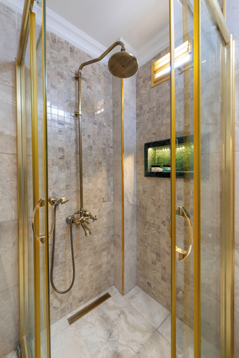 Bathroom 5, Begonville 2 Mansion Oldcity, Fatih