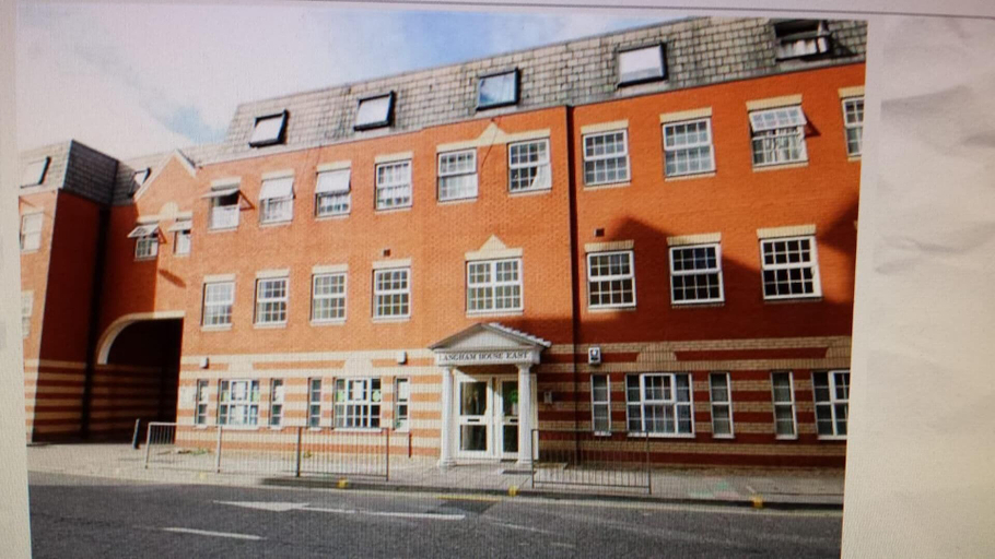 Exterior, 1 Bed Flat - Sleeps 4 - Parking - Wifi, Luton
