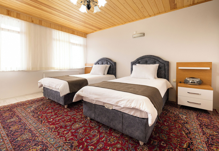 Bedroom 2, Avulot Mountain Resort Hotel, Köprübaşı
