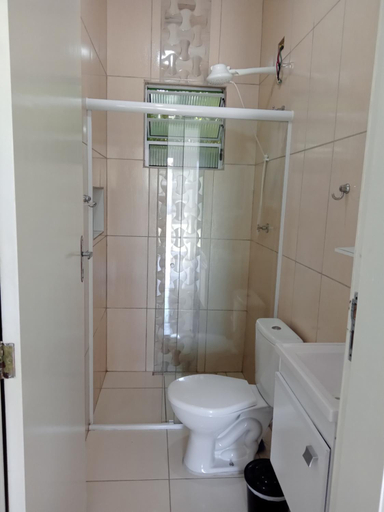 Bathroom, Chales Jussara, Ubatuba