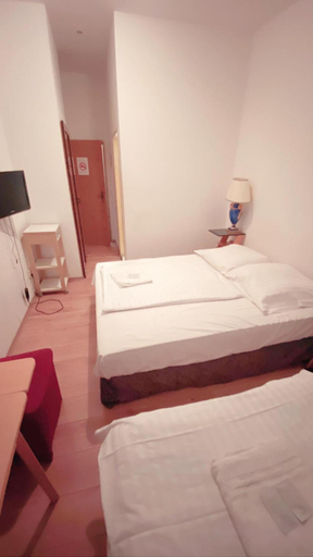 Others 5, Hotel Markischer Hof, Berlin