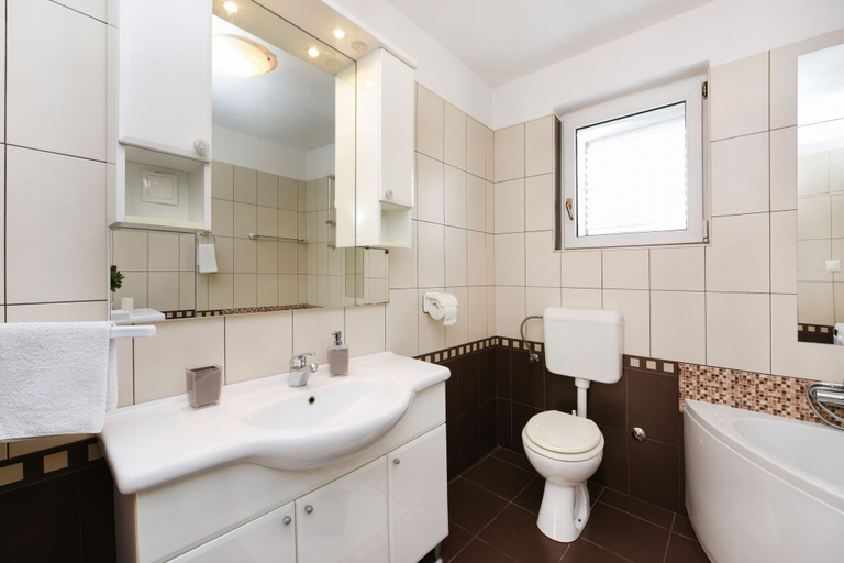Bathroom, Villa Marija, Poličnik