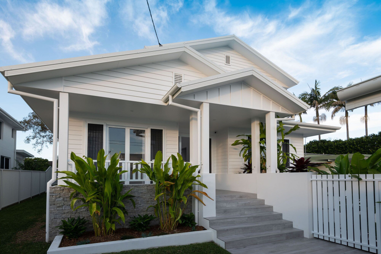 Exterior & Views 2, Beach Home in Burleigh Waters, Gold Coast