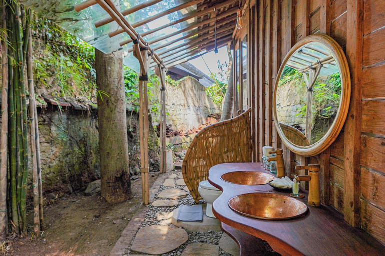 Bathroom 3