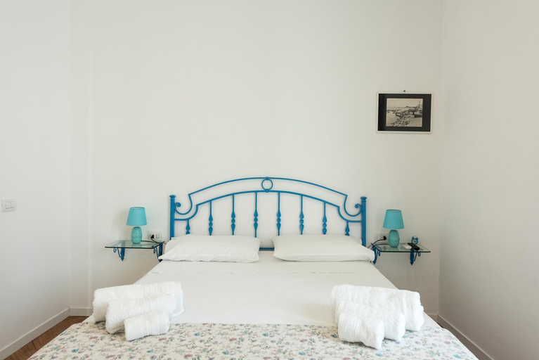Bedroom 2, B&B Casa Maria Vittoria, Napoli