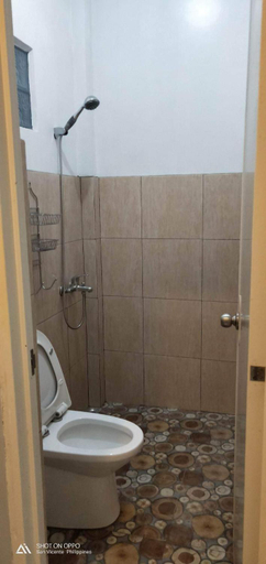 Bathroom 3, Dhong and Eden Home, San Vicente