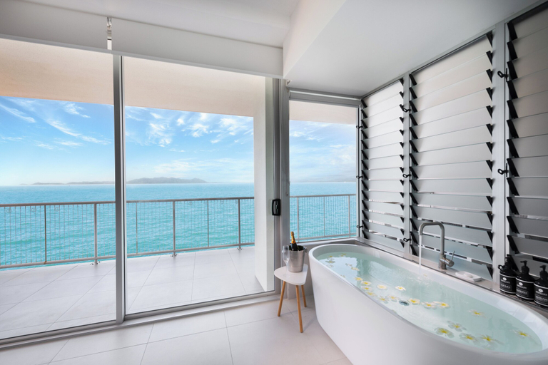 Bathroom 5, Grand Mercure Apartments Magnetic Island, Magnetic Island